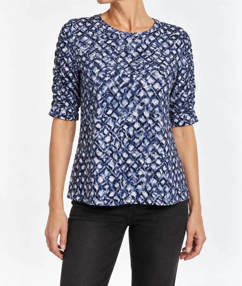 NEW E.L.I. chios crew neckline top in mosaic